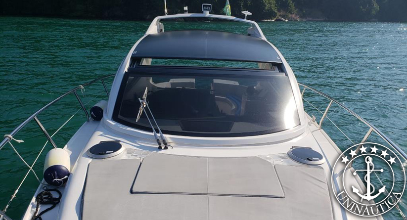 Barco Usado Phantom 400 estaleiro Schaefer Yachts Lancha a Venda