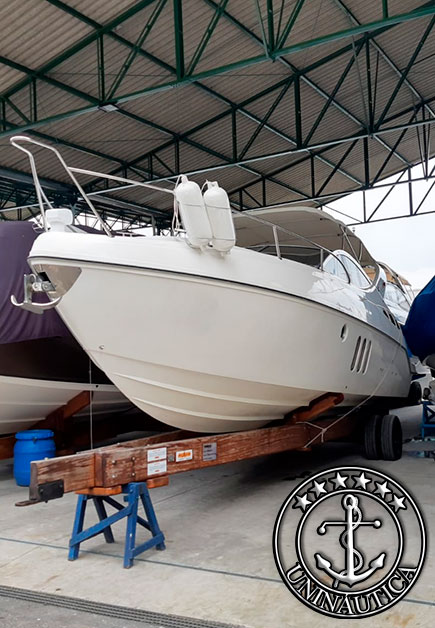 Lancha a venda Phantom 300 fabricada pelo estaleiro Schaefer Yachts no ano de 2010 barcos usados e seminovos