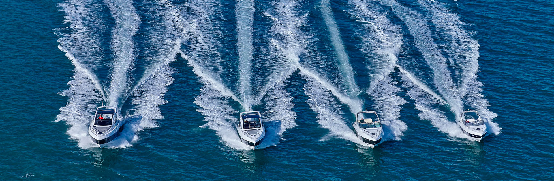lancha a venda barcos novos estaleiro Schaefer yachts lanchas phantom e schaefer
