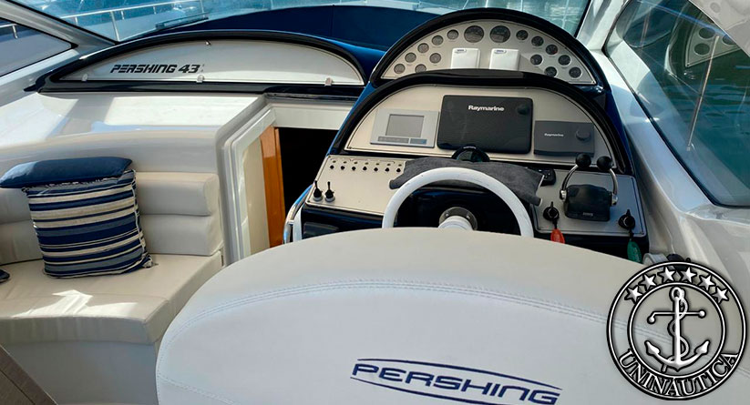 Lancha a venda Pershing 43 barcos usados e seminovos Ferretti