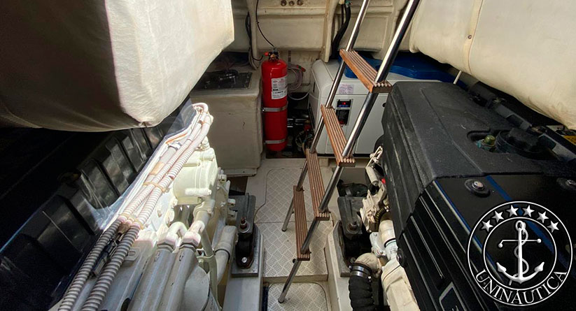 Lancha a venda Pershing 43 barcos usados e seminovos Ferretti