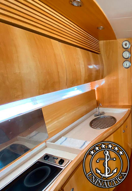 Lancha a venda Pershing 43 barcos usados e seminovos Ferretti