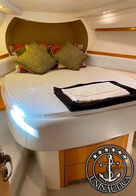 Lancha a venda Pershing 43 barcos usados e seminovos Ferretti