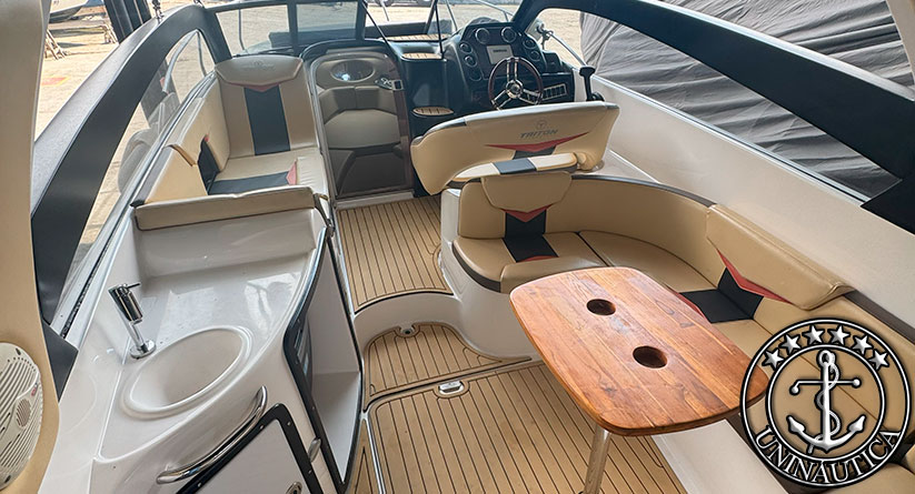 lancha a venda Triton 300 barcos usados e a venda
